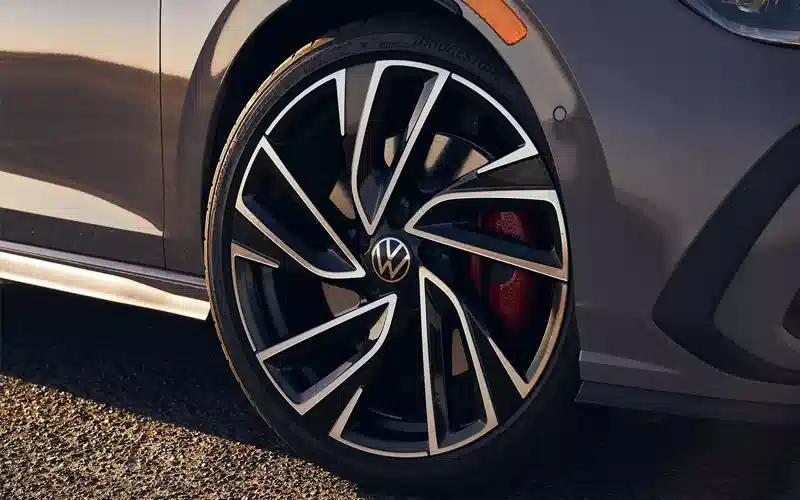 2024 Volkswagen GOLF GTI Tyre United States autosoto