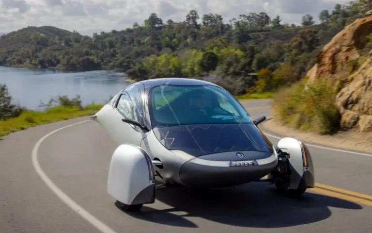 Aptera Introduce Three Wheeled Solar Car in CES 2025